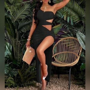 Metal Edge One-Shoulder Cut-Out Bodycon Dress